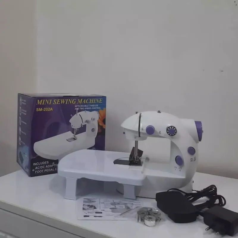 مینی چرخ خیاطی مدل SM2024 با میز تاشو gallery1